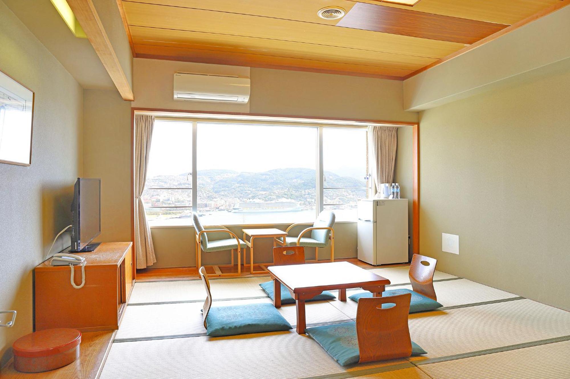 Ooedo-Onsen Monogatari Nagasaki Hotel Seifu Esterno foto